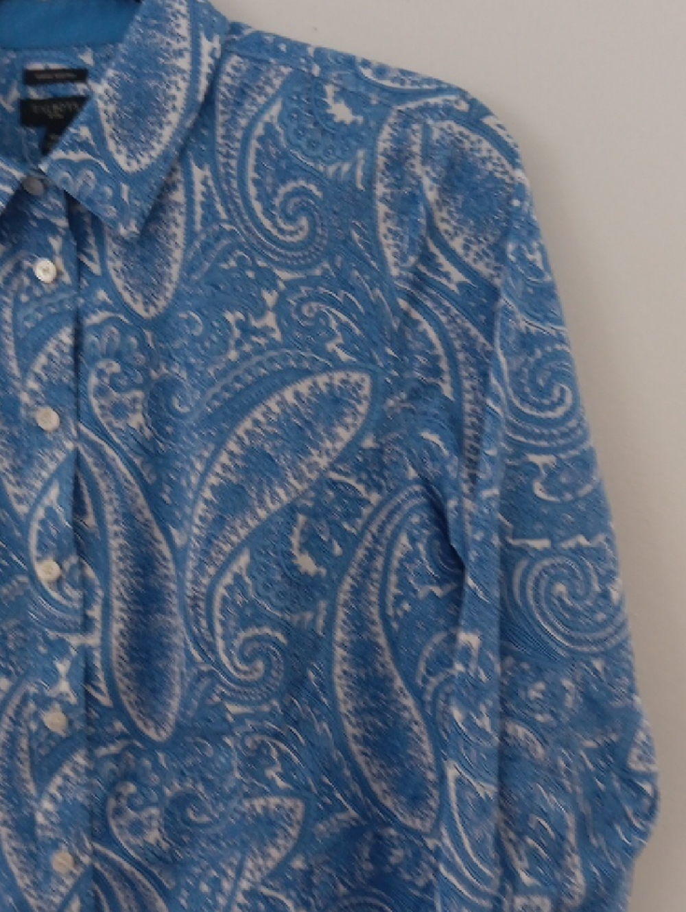 Talbots Wrinkle Resistant Paisley Button-Down Shirt #3531 - Picture 3 of 7